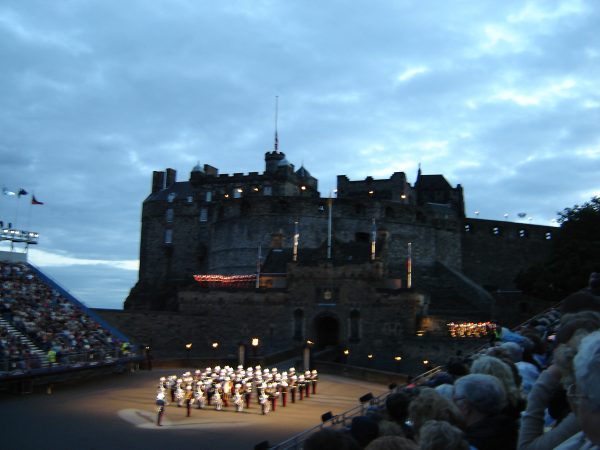 Edinburgh_castle_tattoo (1)