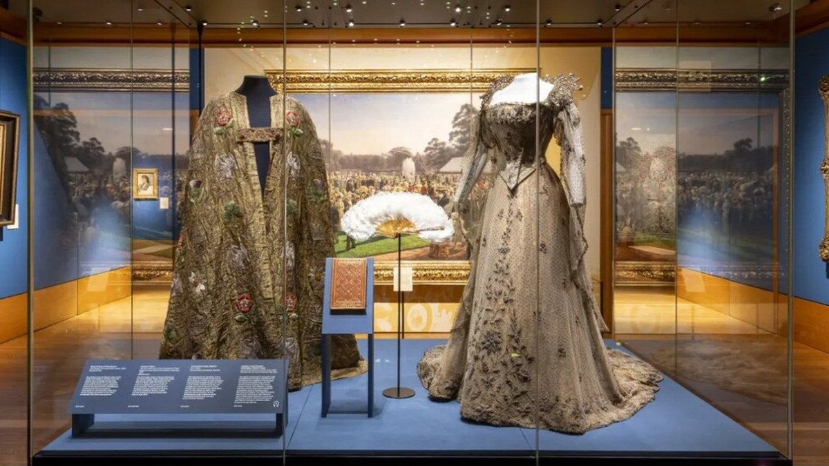 Historic costumes and paintings displayed at The King’s Gallery in Edinburgh